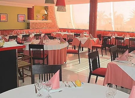 Playa Real 阿德耶