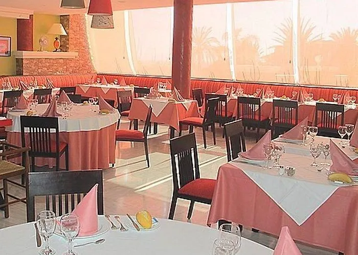 Playa Real 酒店 阿德耶